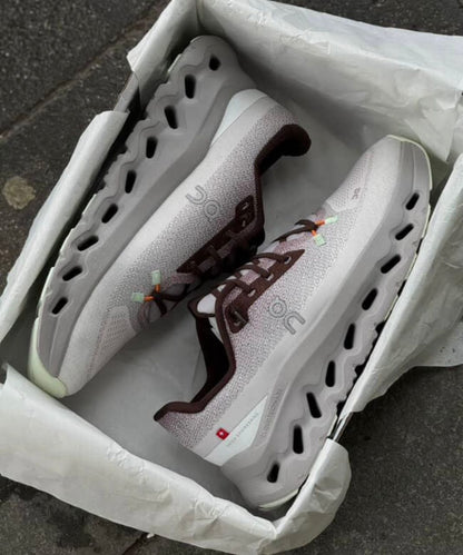 حذاء On Cloud — الراحة المطلقة والابتكار السويسري في كل خطوة: خفة، دعم، وتصميم عصري يخليك تعيش يومك بنشاط لا محدود!